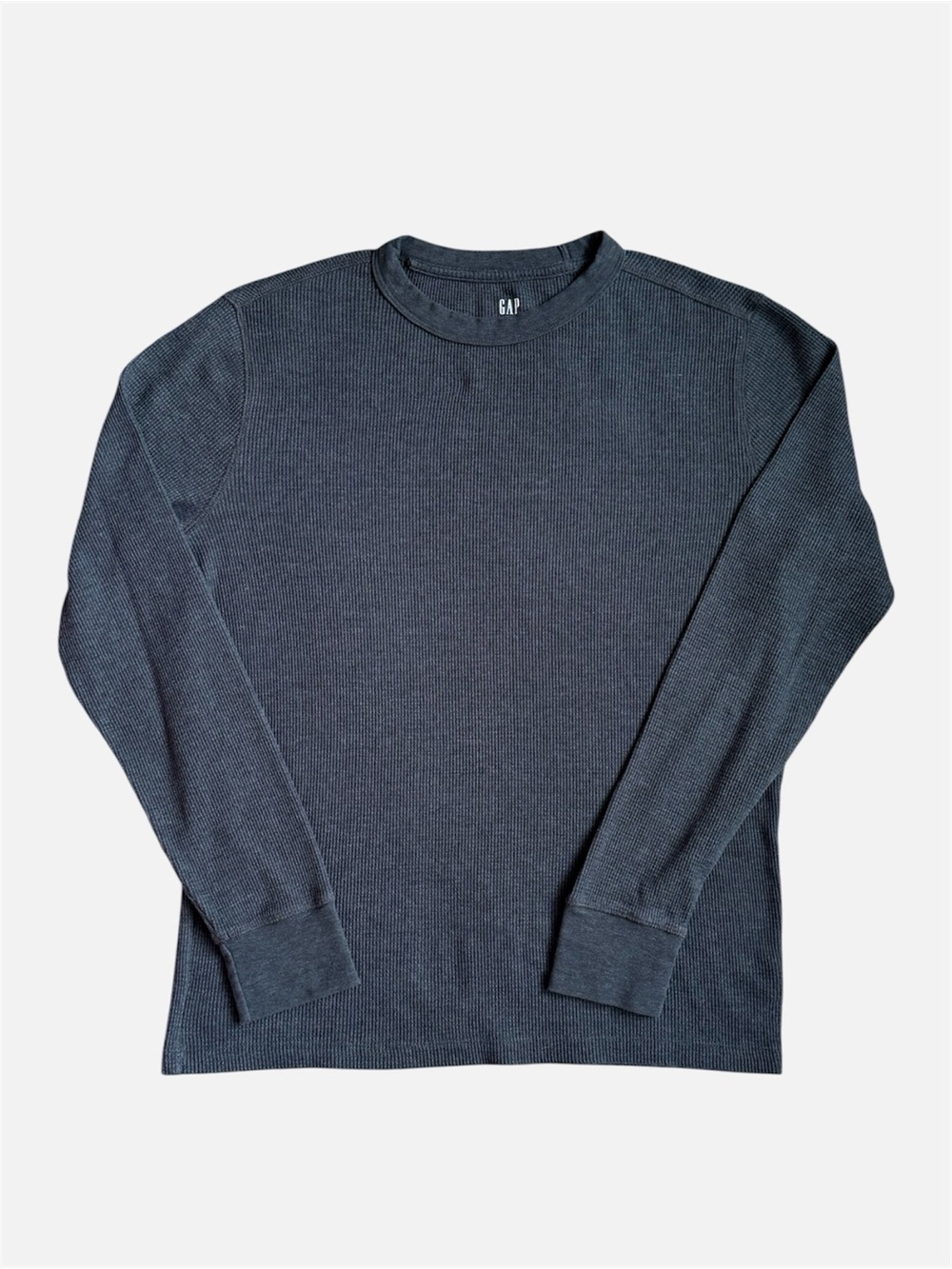 GAP Men's Long-Sleeve Waffle Crew in Charcoal
